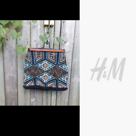 Size 4 H&M beaded fringed mini skirt - Picture 2 of 12